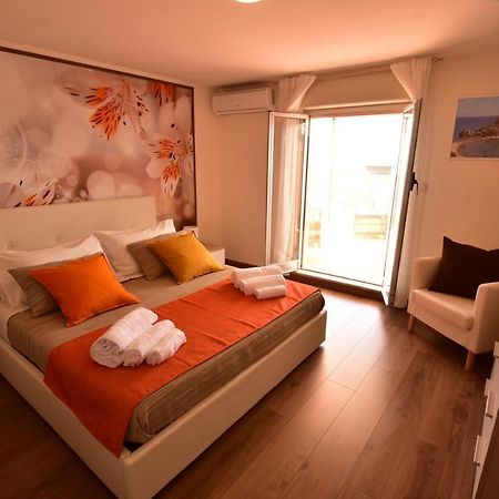 La Petite Maison Aci Castello Ngoại thất bức ảnh