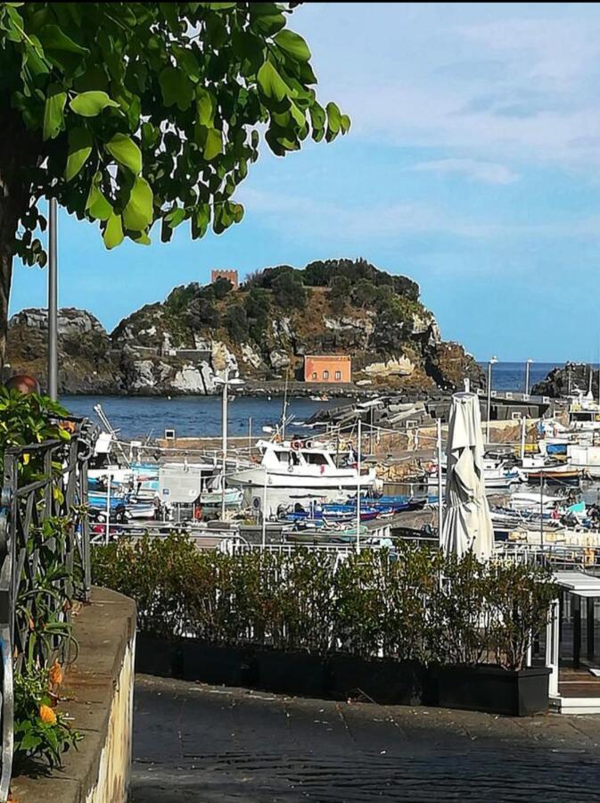 La Petite Maison Aci Castello Ngoại thất bức ảnh