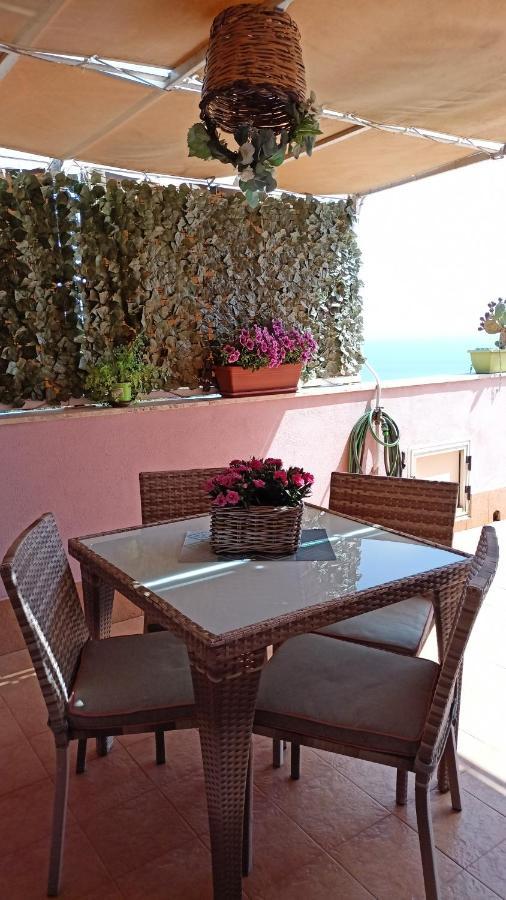 La Petite Maison Aci Castello Ngoại thất bức ảnh