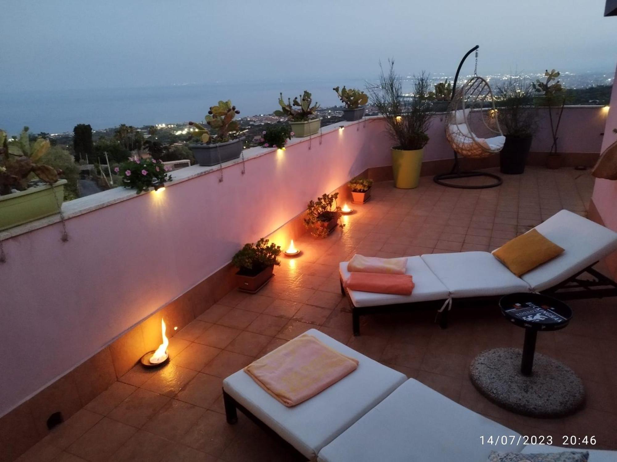 La Petite Maison Aci Castello Ngoại thất bức ảnh